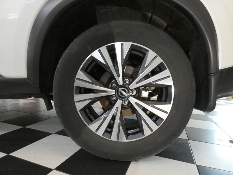 Used 2023 Nissan Rogue SV AWD/4WD image 6