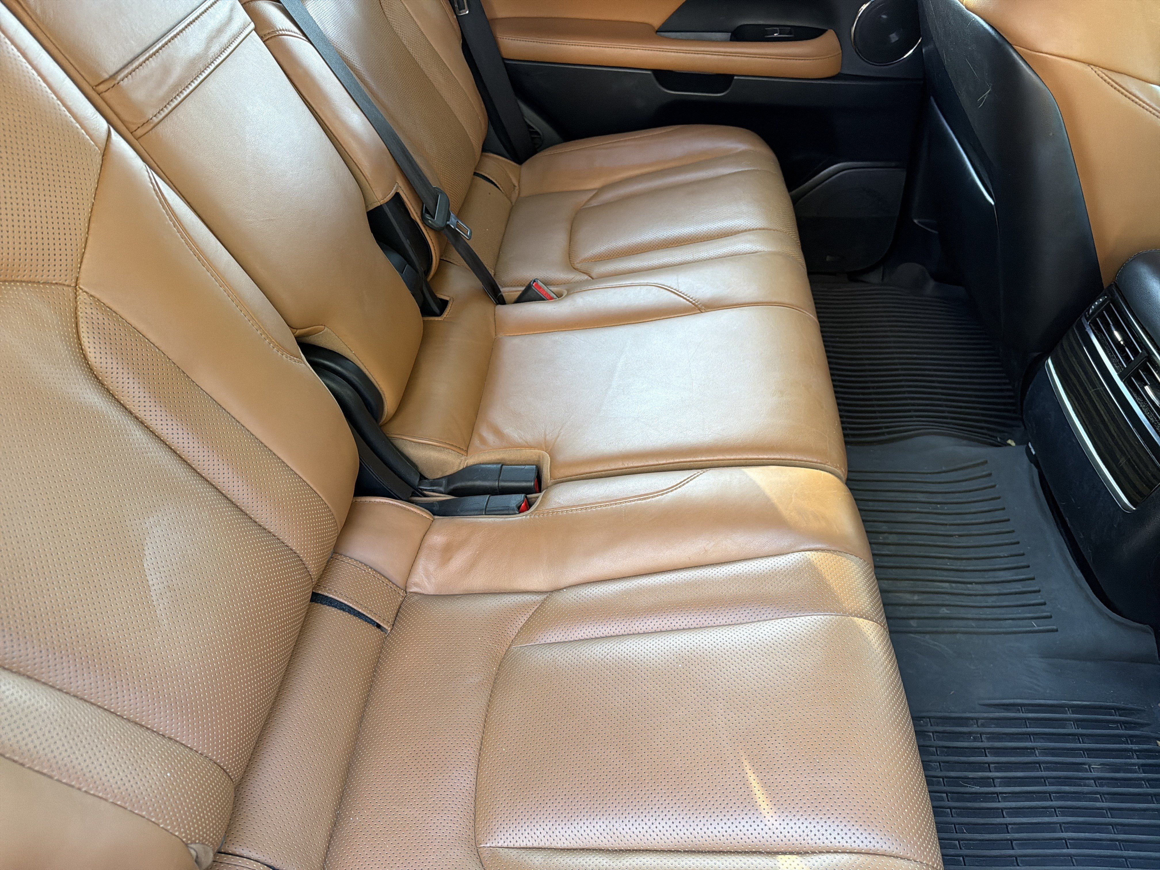 Used 2021 Lexus LX 570 4WD w/ Sport Package image 38