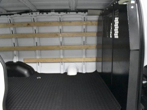 Used 2024 Chevrolet Express 2500 w/ Driver Convenience Package image 17