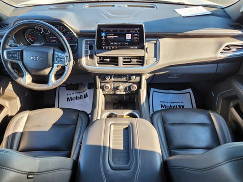 Used 2021 Chevrolet Suburban Z71 w/ Luxury Package AWD/4WD image 16