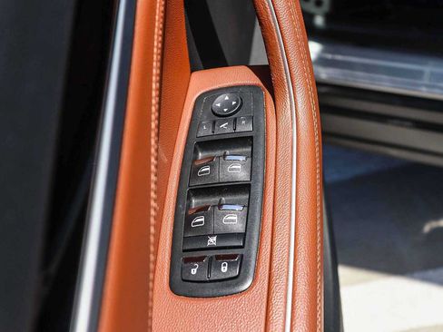 Used 2017 Maserati Levante S AWD/4WD image 27