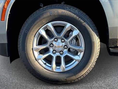 New 2026 Chevrolet Suburban LT w/ Comfort Package image 11