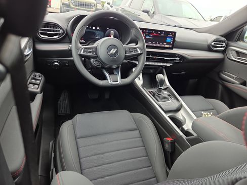 Used 2025 Dodge Hornet GT image 8