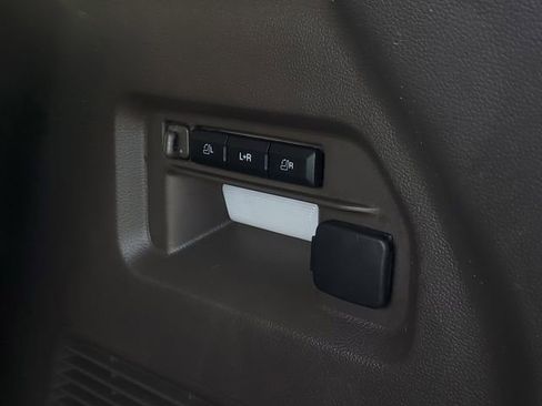 Certified 2023 Ford Explorer Platinum w/ Technology Package image 7