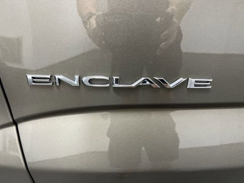 Certified 2020 Buick Enclave Premium w/ Surround and Sites Package FWD image 32