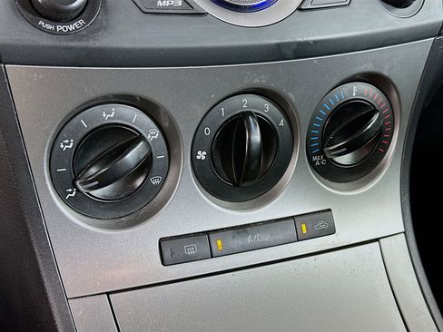 Used 2010 MAZDA MAZDA3 s Sport image 22