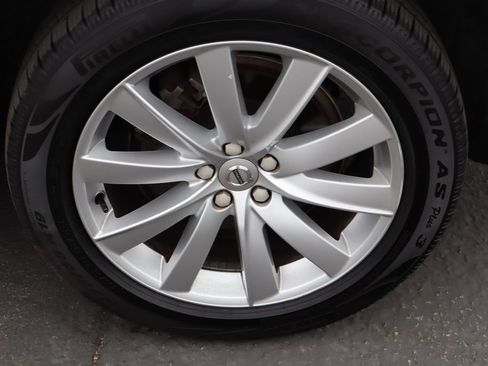 Used 2016 Volvo XC90 T6 Momentum w/ Momentum Plus Package AWD/4WD image 13