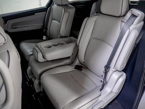 Used 2022 Honda Odyssey Elite image 39
