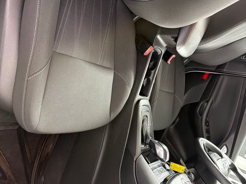Used 2016 Ford Focus SE w/ SE Power Seat Package FWD image 22
