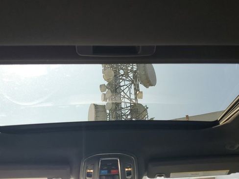 New 2025 Jeep Grand Cherokee Altitude image 13