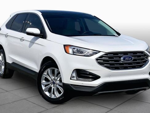 Used 2021 Ford Edge Titanium FWD image 3