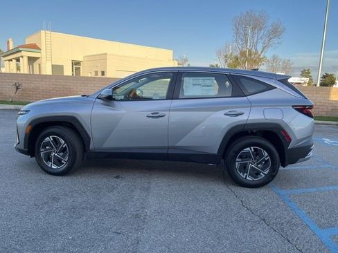 New 2026 Hyundai Tucson Blue SE image 6