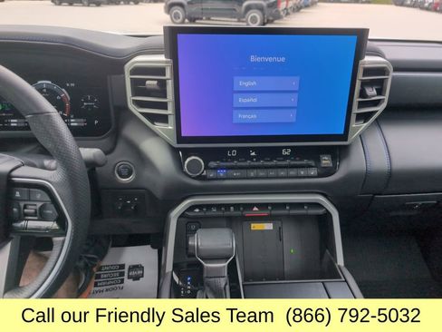 Used 2024 Toyota Tundra Platinum AWD/4WD image 19
