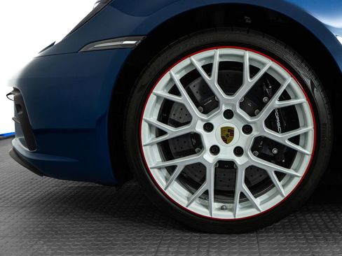 Used 2023 Porsche 911 Carrera GTS image 15
