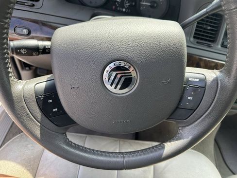 Used 2010 Mercury Grand Marquis LS RWD image 12