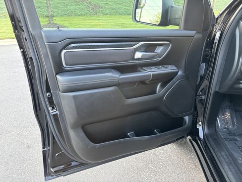 Used 2025 RAM 1500 Big Horn AWD/4WD image 15