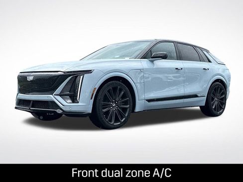 New 2026 Cadillac Lyriq V image 2