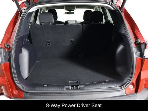 Used 2022 Ford Escape SE w/ Convenience Package FWD image 9