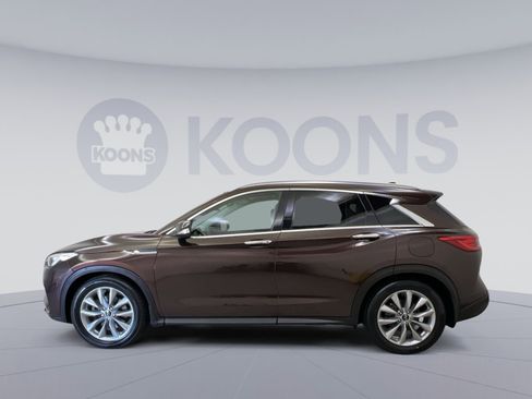 Used 2020 INFINITI QX50 Luxe w/ Navigation Package image 2