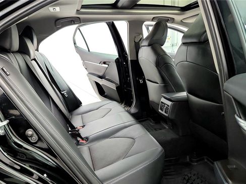 Used 2023 Toyota Camry XSE w/ Cold Weather Package image 18