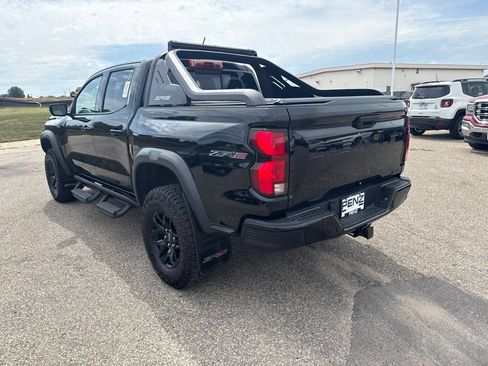 Used 2025 Chevrolet Colorado ZR2 w/ Midnight Edition AWD/4WD image 5