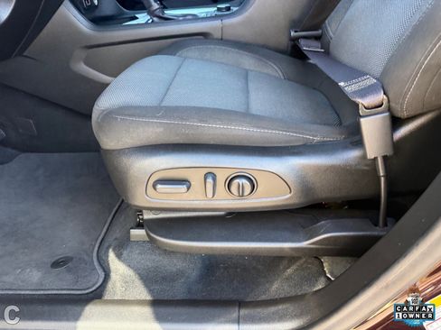 Used 2023 Chevrolet Traverse LT image 20