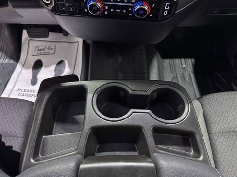 Used 2023 GMC Sierra 1500 SLE image 16