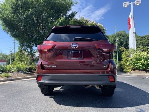 Certified 2019 Toyota Highlander LE AWD/4WD image 7