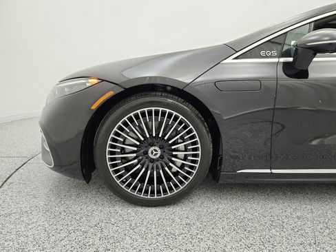Used 2022 Mercedes-Benz EQS 580 4MATIC Sedan image 17