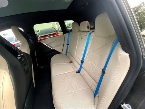 Used 2023 BMW iX xDrive50 w/ Premium Package image 26