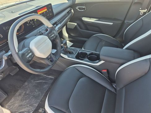 New 2026 Kia K4 GT-Line image 10