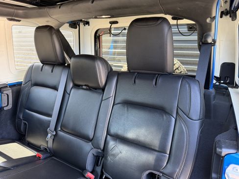 Used 2021 Jeep Wrangler Unlimited Rubicon w/ Trailer Tow Package image 16