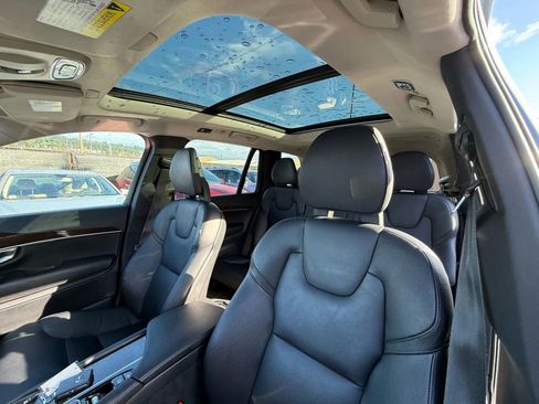 Used 2016 Volvo XC90 T6 Momentum w/ Momentum Plus Package image 23