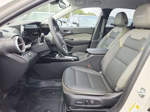 New 2026 Chevrolet Trax ACTIV w/ Driver Confidence Package image 8