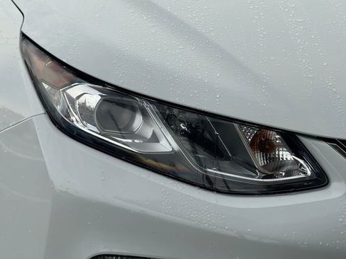 Used 2017 Chevrolet Volt LT image 10