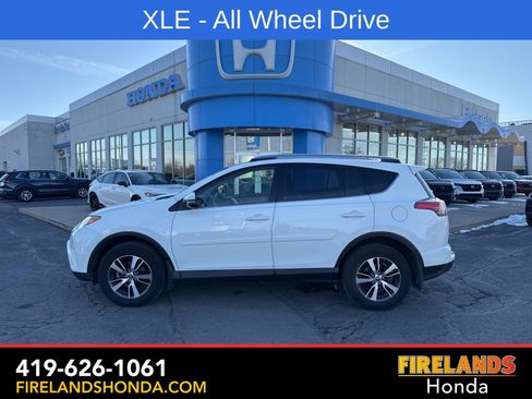 Used 2017 Toyota RAV4 XLE image 6