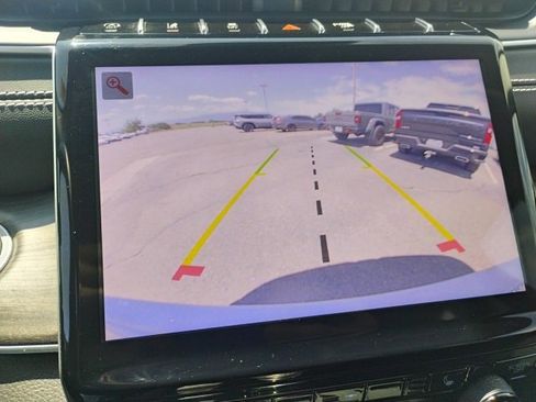 Used 2022 Jeep Grand Cherokee Limited image 25