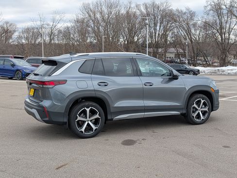 New 2026 Volkswagen Tiguan SE image 2