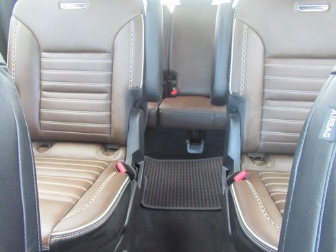 Used 2026 GMC Acadia Denali Ultimate AWD/4WD image 39