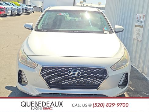 Used 2018 Hyundai Elantra GT FWD image 2