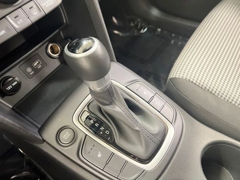 Used 2018 Hyundai Kona SEL image 26