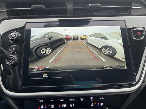 Used 2023 Chevrolet Bolt EUV LT w/ Convenience Package image 18