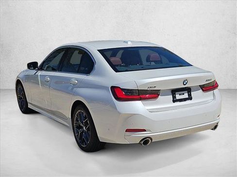 Used 2025 BMW 330i xDrive Sedan AWD/4WD image 8