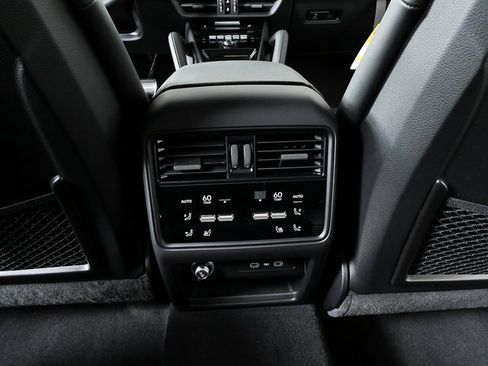 New 2026 Porsche Cayenne S image 19