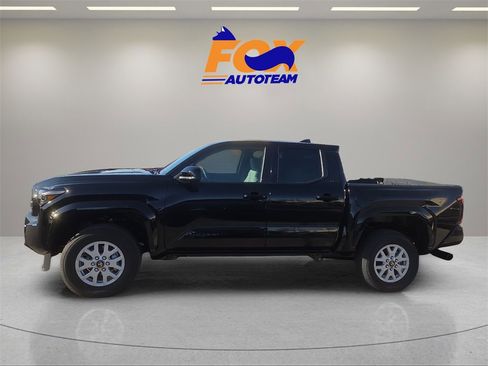 New 2026 Toyota Tacoma SR5 image 2