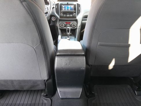 Used 2022 Subaru Crosstrek 2.0i Premium w/ Moonroof Package image 28