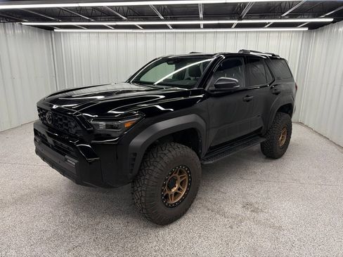 Used 2025 Toyota 4Runner TRD Off-Road Premium AWD/4WD image 2