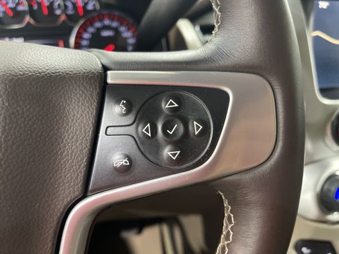 Used 2015 GMC Yukon XL SLT w/ Open Road Package AWD/4WD image 31