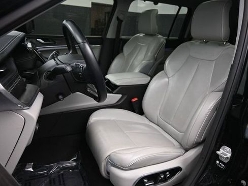 Used 2021 Jeep Grand Cherokee L Overland w/ Luxury Tech Group IV image 22