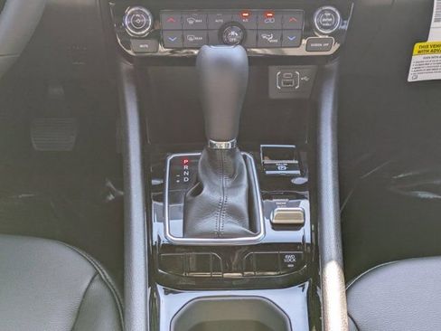 New 2026 Jeep Compass Latitude w/ Sun and Sound Group AWD/4WD image 17